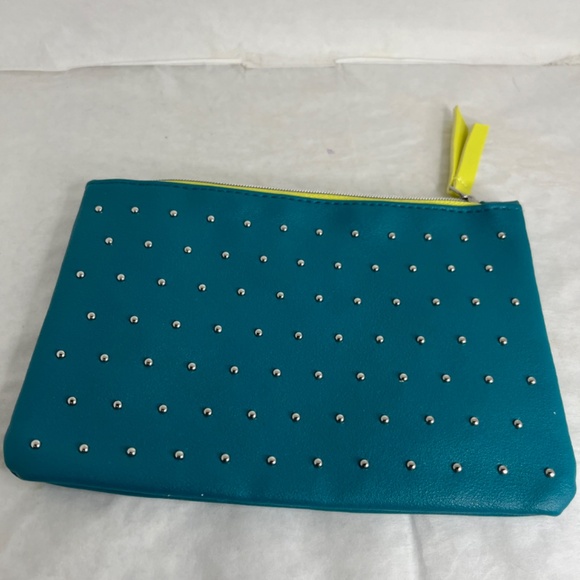 IPSY Teal with Silver Embellishment Glambag March 2020 Edition - Picture 2 of 6